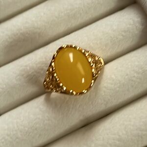 yellow jade ring